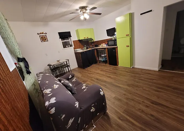 Warm Cozy 1 Bdrm Close To Hwy