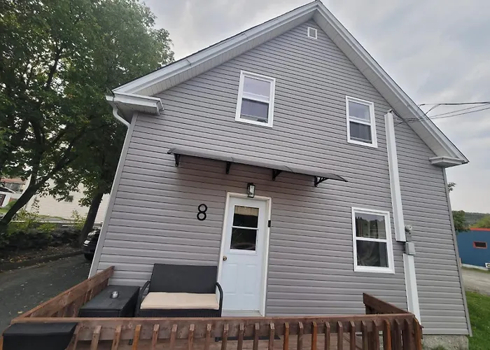 Warm Cozy 1 Bdrm Close To Hwy