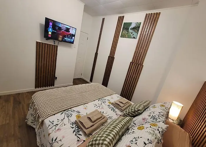 Warm Cozy 1 Bdrm Close To Hwy