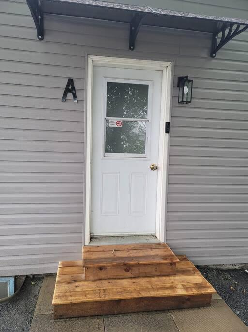 Warm Cozy 1 Bdrm Close To Hwy Edmundston